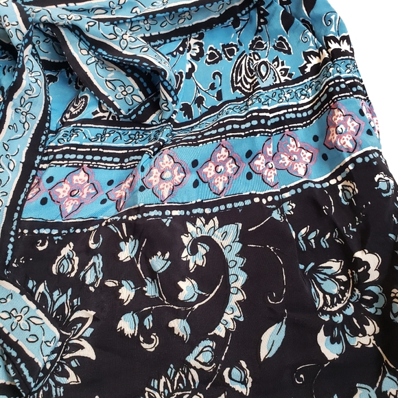 ❤️ LOFT Women's Shorts - Picture 3 of 3